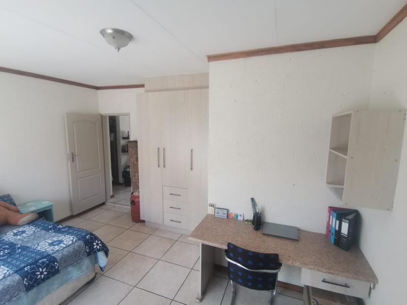 To Let 2 Bedroom Property for Rent in Die Bult North West